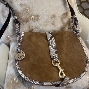 Michael kors crossbody bag. *** WEEKEND SALE ***